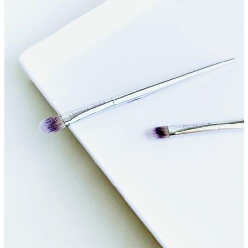 Live Beauty Fully Essential Concealer Makeup Brush #212 Tapered Paddle Flawless Concealer Foundation brightener make up brushes