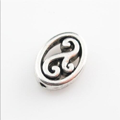 20 New Oval Flower Flat Charms Tibetan Silver Tone Spacer Beads 9.5x13mm