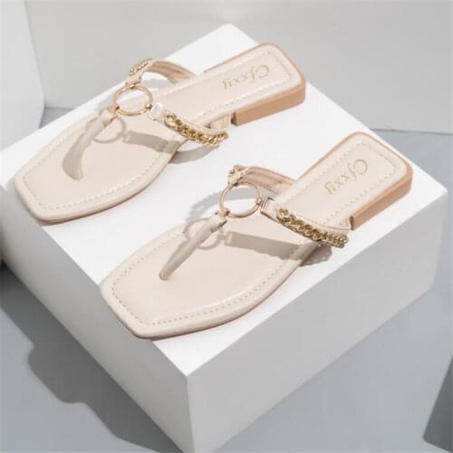 2021 Summer Fashion Chain metal button Womens flip flop Woman Square head clip feet flat sand beach sandals size 37-42