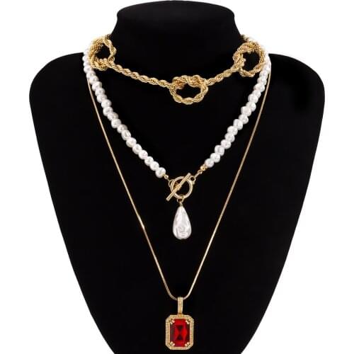 2021 Female Jewelry Simple Fashion Ot Buckle Pearl Necklace Personality Twist Chain Square Alloy Wedding Party Pendant Necklace