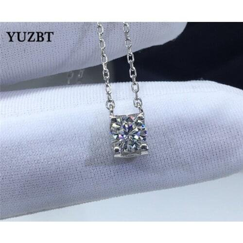 Women 18K White Gold Plated 0.5-1 Carat Gemstone Excellent Cut Diamond Test Past D Color Moissanite Cow Head Pendant Necklace