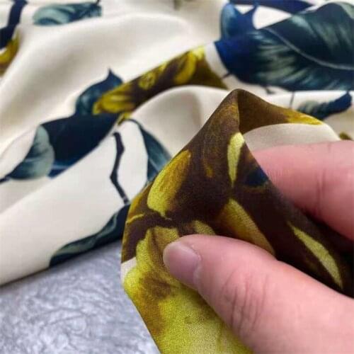 Silk Fashion Dress Fabric 21 Momi Stretch Twill Clothing Customized Suit High-end Shirt Mulberry Silk Fabric Jacquard Sewing