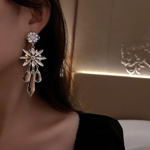 European and American Crystal Long Flower Earrings Female Exaggerated Drop Earring for Girls Rhinestone Shiny Jewelry Gifts