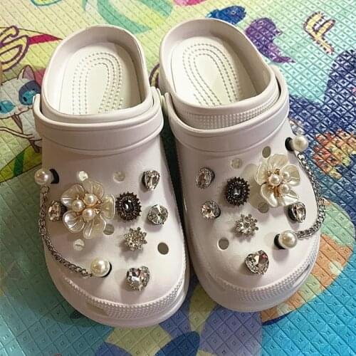 Luxury Croc Charms Shoes DIY Accessories Ready to Put On Diamond Pearl Shoe Decorative Buckle Accessories Kit Princess Gem