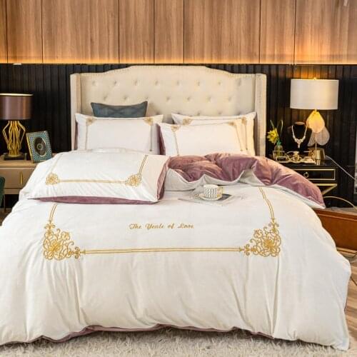 2021 new products Thick and warm crystal velvet Embroidery Bed Set luxury bedding king size 4-piece set