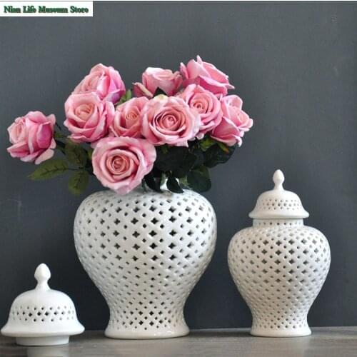 Nordic Hollow Decorative Jar Ceramic Flower Vases Home Decoration Accessories Living Room Golden Silver Art Candy Storage Jars
