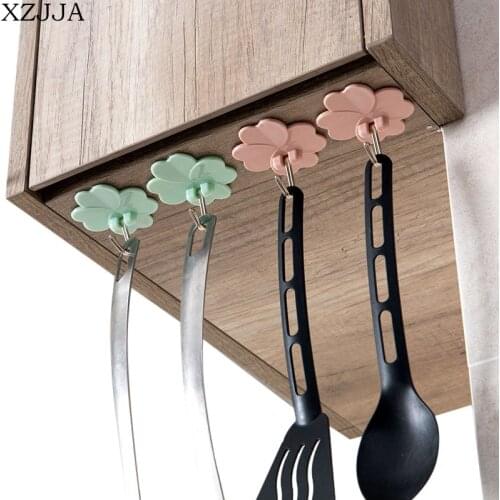 XZJJA 4pcs/set Creative Strong Sucker Four Clover Storage Hanging Hook Kitchen Sundries Bathroom Towel Organize Wall Decor Hooks