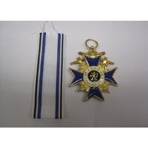 WWI GERMAN BAVARIAN MERIT CROSS 1866 MERENTI SWORDS MEAL BADGE WITH RIBBON
