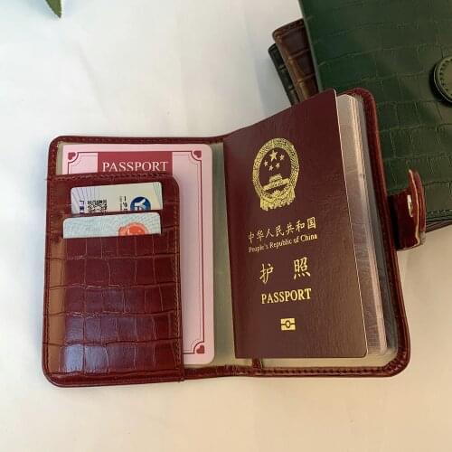 Passport Package Solid Crocodile Fashion Unisex Passport Holder Protector Wallet Business Card Soft Passport Cover Case