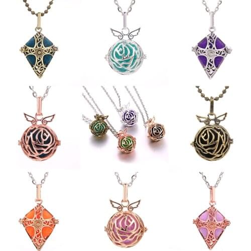 Hot New Lovely Spherical Perfume Diffuser Necklace 40 Models Optional Necklace Perfume Aromatherapy Jewelry Suitable to Ladies