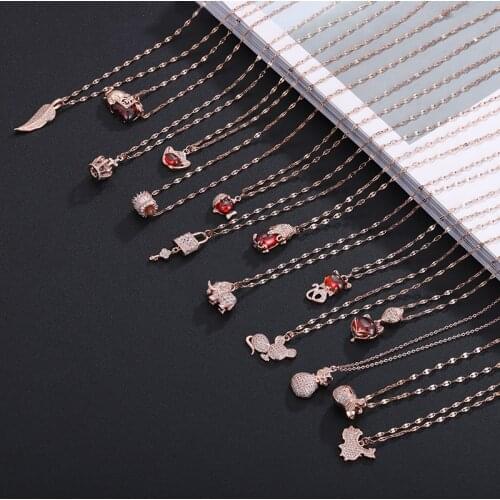 European and American Creative inlaid zircon lip chain titanium steel womens necklace geometric clavicle chain