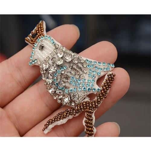 Maxsin 1Pc High Quality Hand-beaded Rhinestone Colorful Butterfly Sticker Cute Bird Applique Animal Patch DIY Clothes Decoration