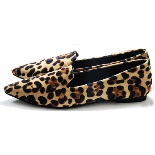 LIHUAMAO Leopard flats loafers shoes for women slip on mules pointed toe soft sole shoes work outdoor causal big size 12# 44