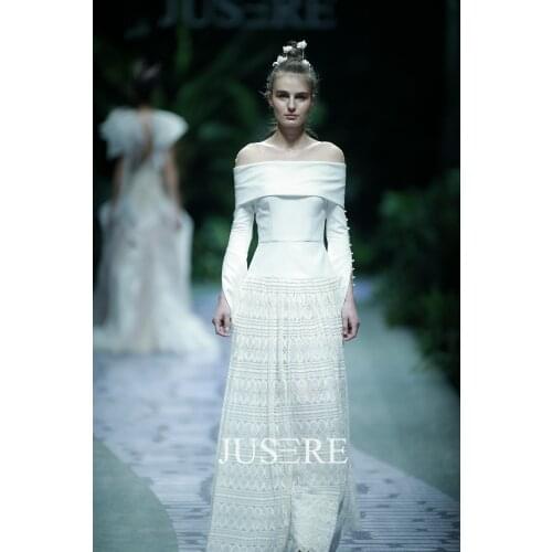 Fashion Show bridal gown haute couture white bridal dress long sleeves