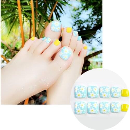 24pcs Summer Toe False Nails Blue Flowers Toenails Feet Patch Finished Foot Artificial Fake Nails Manicure Tool Glue