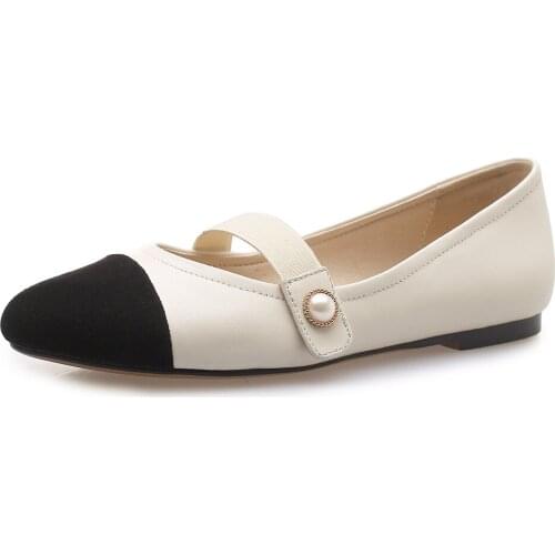 In the spring of 2019 the new comfortable shallow mouth female leather shoes