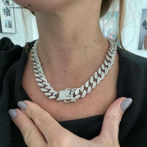 Ice Out Necklace Cuban Link Chain Necklace Men and Women Necklace Chain Glittering Hip Hop Punk Accessories Necklace Jewelry