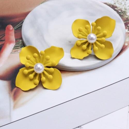 The same color petal flower earrings temperament summer lovely sweet texture retro earrings woman