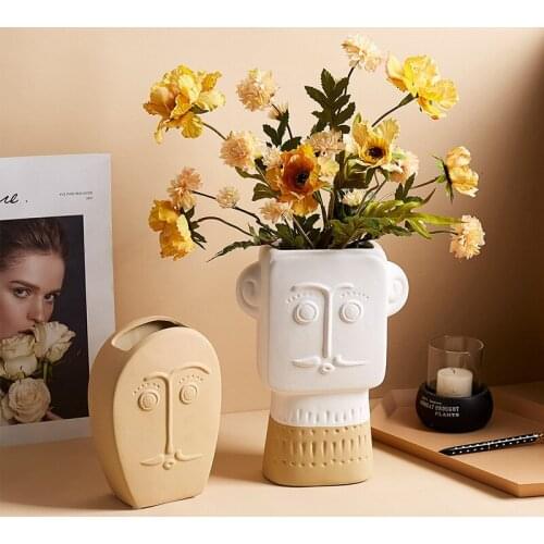 Home Decoration Accessories Ceramic Vase for Flower Human Face Design Living Room Flower Arrangement Container Dried Flower Vase