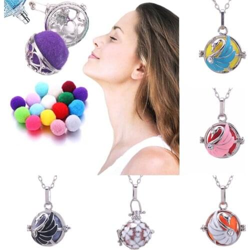 2021 Luxury Style Pattern Diffuser Necklace Perfume Aromatherapy Spherical Necklace Jewelry Suitable Surprises For Party Womens