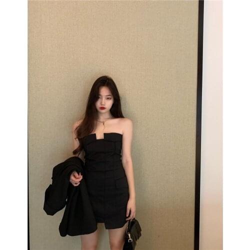 In autumn 2020, the new Korean version of Joker blazer sexy shoulder tube top dress two-piece suit female tide