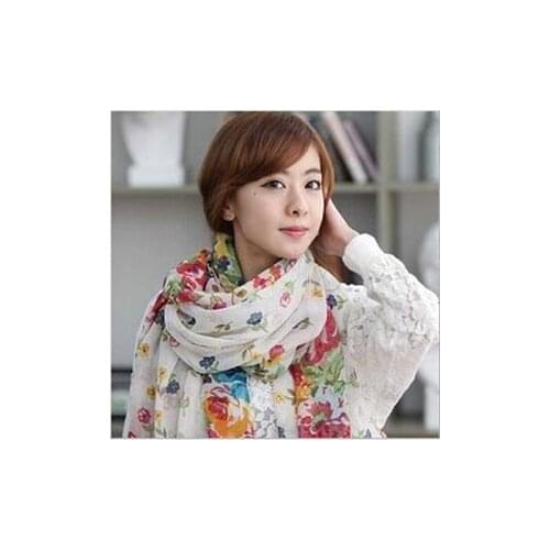 Fashion silk scarf Women Floral Printed Thin Chiffon Beach hijab scarf 2019 Summer Sunscreen Ladies Shawl bufanda muje