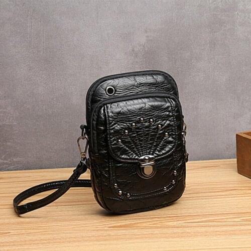 Vintage Rivet Shoulder Bag For Women PU Leather Crossbody Bag Fashion Flap Messenger Handbag and Purse Shopping Female Pouch sac