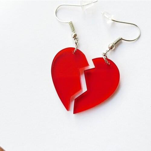 Transparent Acrylic Red Retro Broken Heart Earrings Web Celebrity Asymmetric Simple Pendant Earrings For Women Jewelry E20085