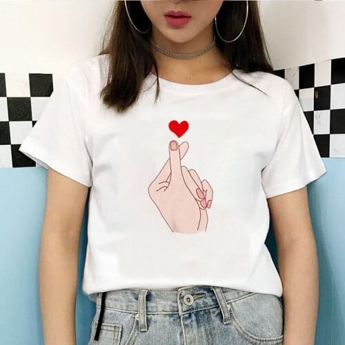 New Style Finger Heart Graphic Female T-shirt O-Neck Love Heart of Finger Printed Casual Top Summer 100% Cotton Loose Tees