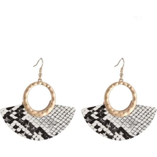 Hammered Round Fan Leopard Leather Earrings 2020 Simple Statement Semicircle Earrings Geometric Jewelry Wholesale E7810 ZWPON