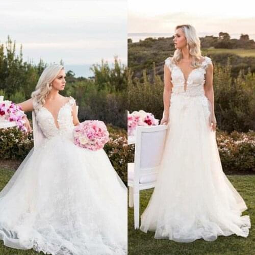 2020 sexy Western Country Wedding Dresses Lace Cap Sleeves Appliques Bridal Gowns Custom Made Tulle Bohemia Wedding Dress Cheap
