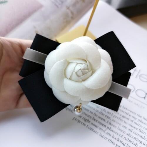 Korean New High-grade Camellia Flower Brooch Cloth Art Bowknot Broche Pins for Women Shawl Shirt Collar Clothing Accessories