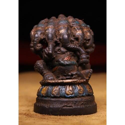 Tibets old copper tires are beaten and chiseled, painted with elephant trunk statues of wealth and 5 elephant head statues