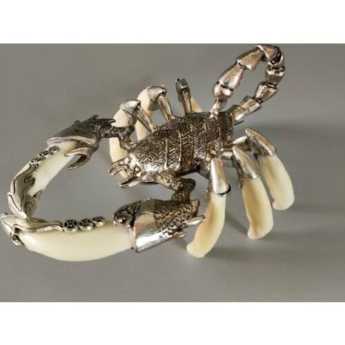 Exquiste interesting Chinese Teeth of wolves Tibetan silver handmade Scorpion decorate Statue