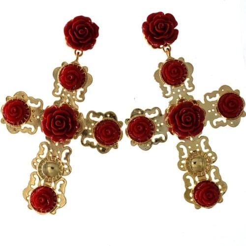 Fashion Gold Big Cross Earring with Red Flowers Earrings Gold Oversize Pendant Earrings Baroque Cross Jewelry Accessories