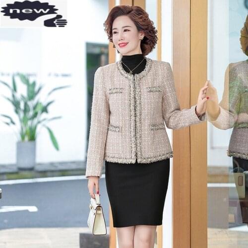 Women Autumn Thin Tweed Short Fashion Pearls Cardigan Jacket Elegant O-Neck Long Sleeve Office Trench Coat Female Oversize