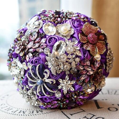DIA 20CM Luxury Purple Ribbon Handmade Wedding Bouquet Full Crystal Pearl Bridal Bouquet Flower Vogue Wedding Accessories