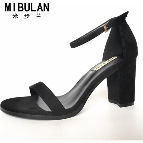 2018 spring and summer new exposed toe thick with sandals word buckle simple solid wild wild star style female shoes 7.5cm heel