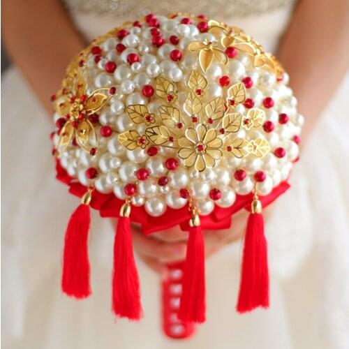 Chinese style bridal bouquet pearl crystal fringed flower ball high-end custom bride pearl bouquet red brooch bouquet
