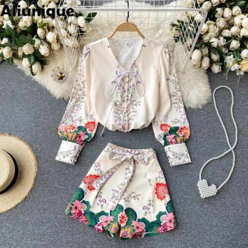 Aliunique New Two-piece Printed High-waist Wide-leg Pants For Women 2021 Summer Fashion Leisure Ruffle Temperament V-neck Lace