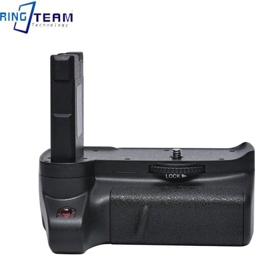 Battery Grip MB-D3100 for Nikon D3100 D3200 D3300 Camera EN-EL14 Battery Grip Case, Infrared Connect Remote Control