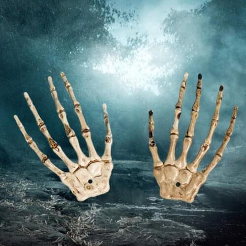 2Pcs Skeleton Claw Funny Horror Toys Plastic Simulation Skeleton Claw Tricks Toy for Halloween Children Toys For Kids Gift