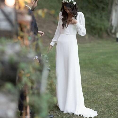 Plain White Sheath Straight Wedding Dresses With Long Sleeves V Neck Boho Country Bridal Gown 2020 Elegant Bride Dress Open Back