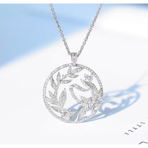 New Luxury Creative Flower Hollow Necklace Zircon Crystal Leaf Wreath Pendant Necklace Female Jewelry Accessorie Silver Necklace