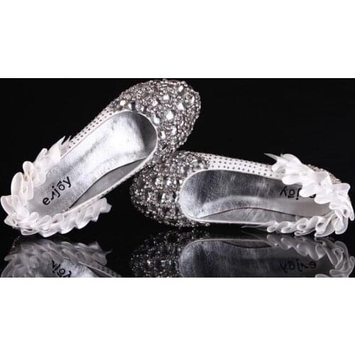 2018 Luxury Fashion Round Toe Flat Heel Comfortable Crystal Diamond Wedding Shoes Shoes women For Dancing Flat Shoes