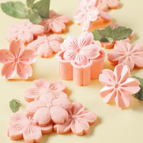 5pcs/set Sakura Cookie Mold Stamp Biscuit Mold Cutter Pink Cherry Blossom Mold Flower Charm DIY Floral Mold Fondant Baking Tool
