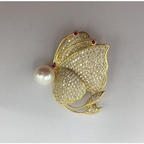 Sinya Natural Pearl butterfly love Brooch cute classical design Gold plated Brooches for lover women pink purple white optional