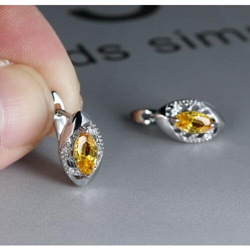 Designing Marquise Cut Zircon Crystal Earrings for Women Hollow 14K White Gold Gemstone Stud Earrings Ear Clip Wedding Jewelry