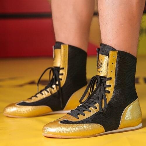 2021 New Brand Professional Fighting Wrestling Shoes Size 35-45 Women High Top Boxing Shoes Outsole Lace Up Boots