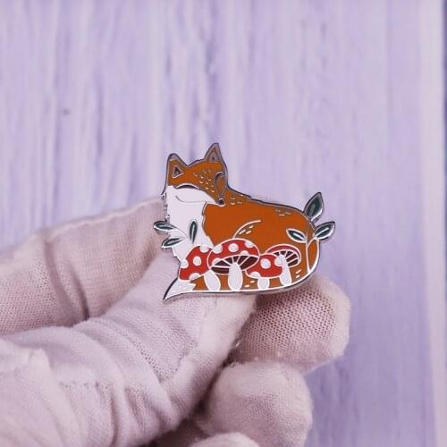 Red Fox Mushroom Plant Enamel Pin Brooch Lovely Cartoon Animal Badge Fashion Jewelry Gift